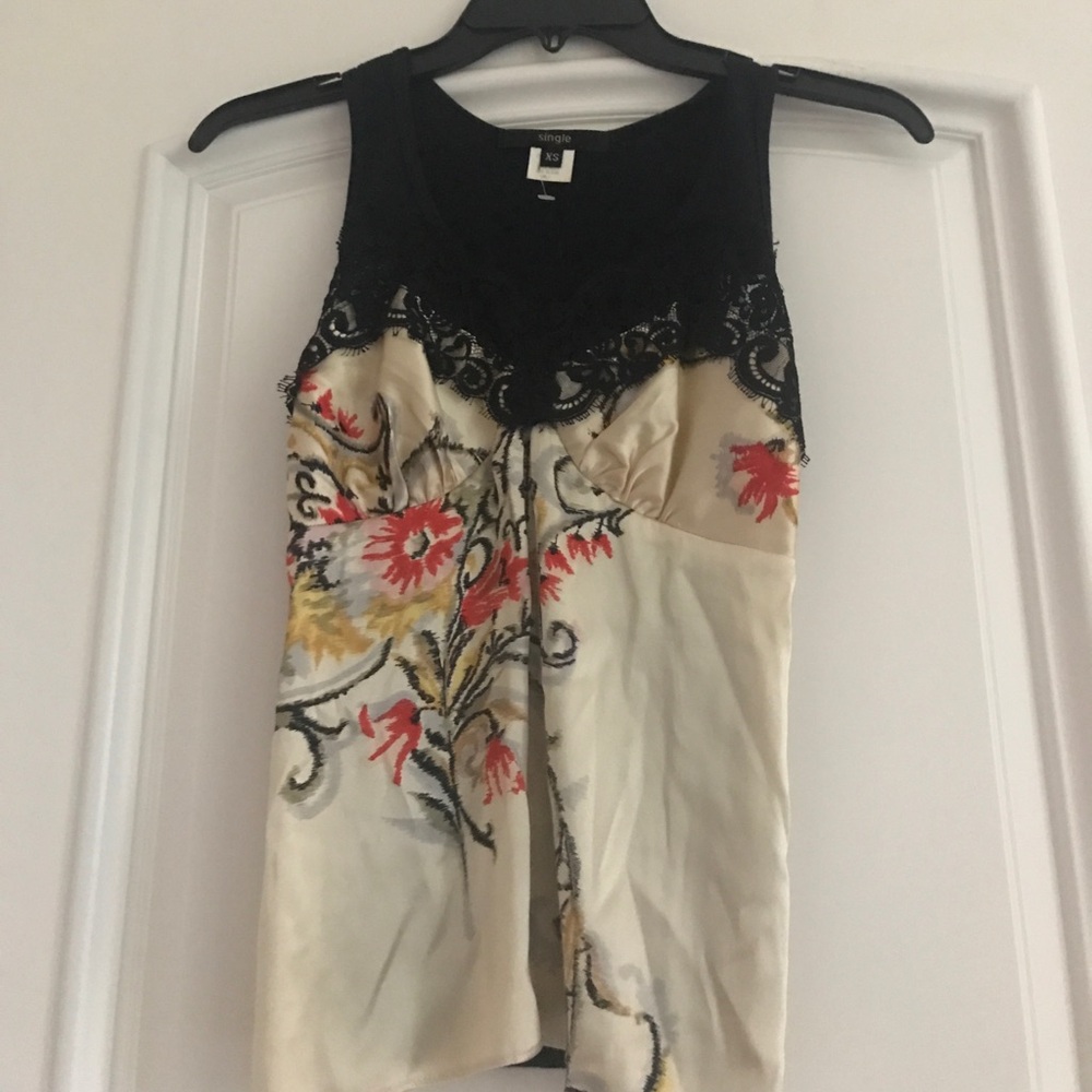Single silk floral Lace vneck top with ribbed back